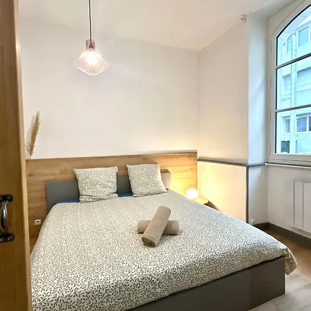 Au Coeur De - Idealement Situe Confort Avec Separee Nantes